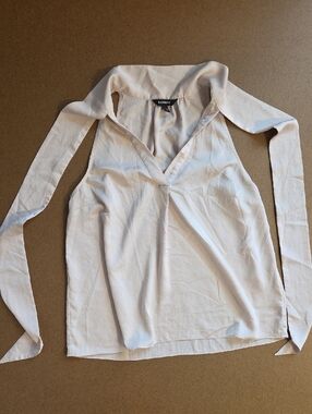 Express Women's Cream Tie-Neck V-Neck Sleeveless Top